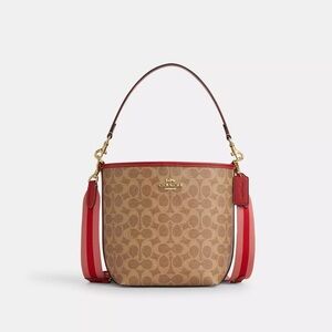 Coach City Bucket Bag Signature Canvas
